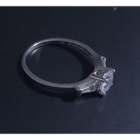 Sterling Silver and Cubic Zirconia Ring Size 8 - Picture 2 of 5